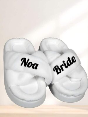 נעלי בית ממותגות לבן